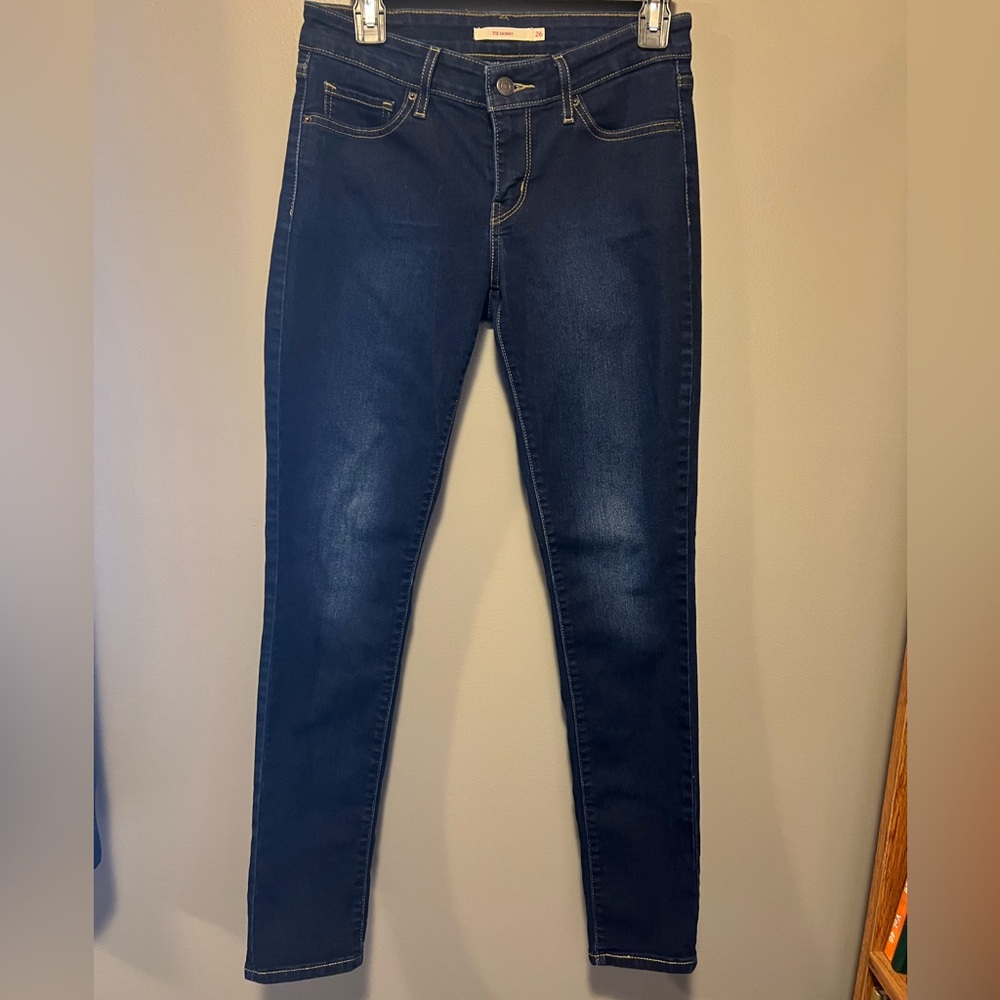 Levi’s size 26, style 711 Skinny, Women's Dark Blue Jeans